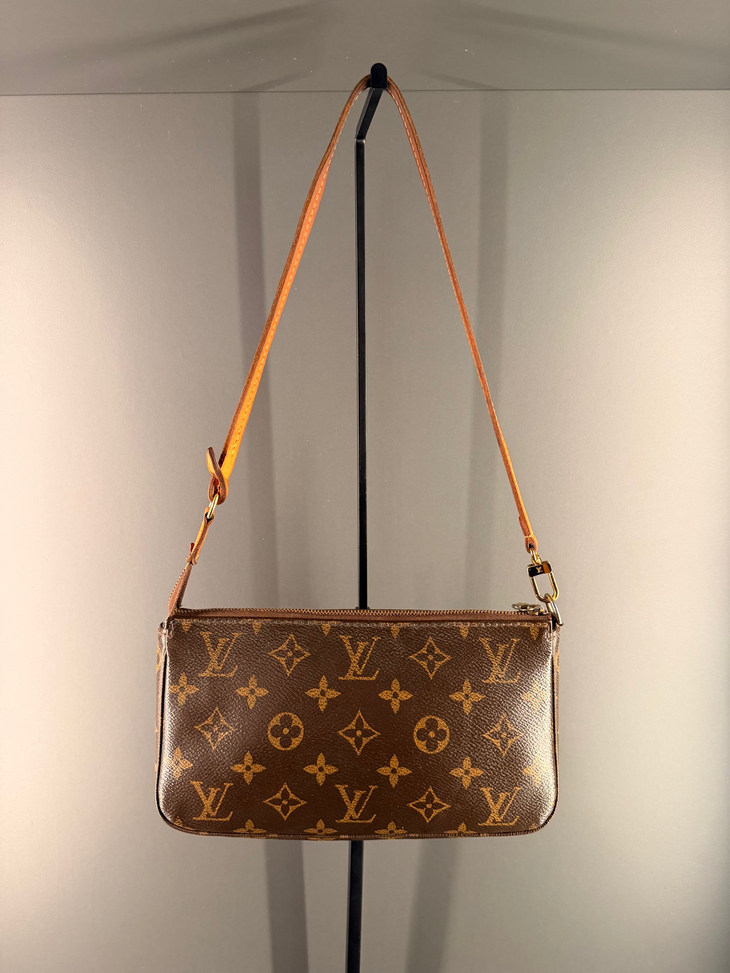 LOUIS VUITTON MONOGRAM POCHETTE ACCESSOIRES NM SHOULDER BAG