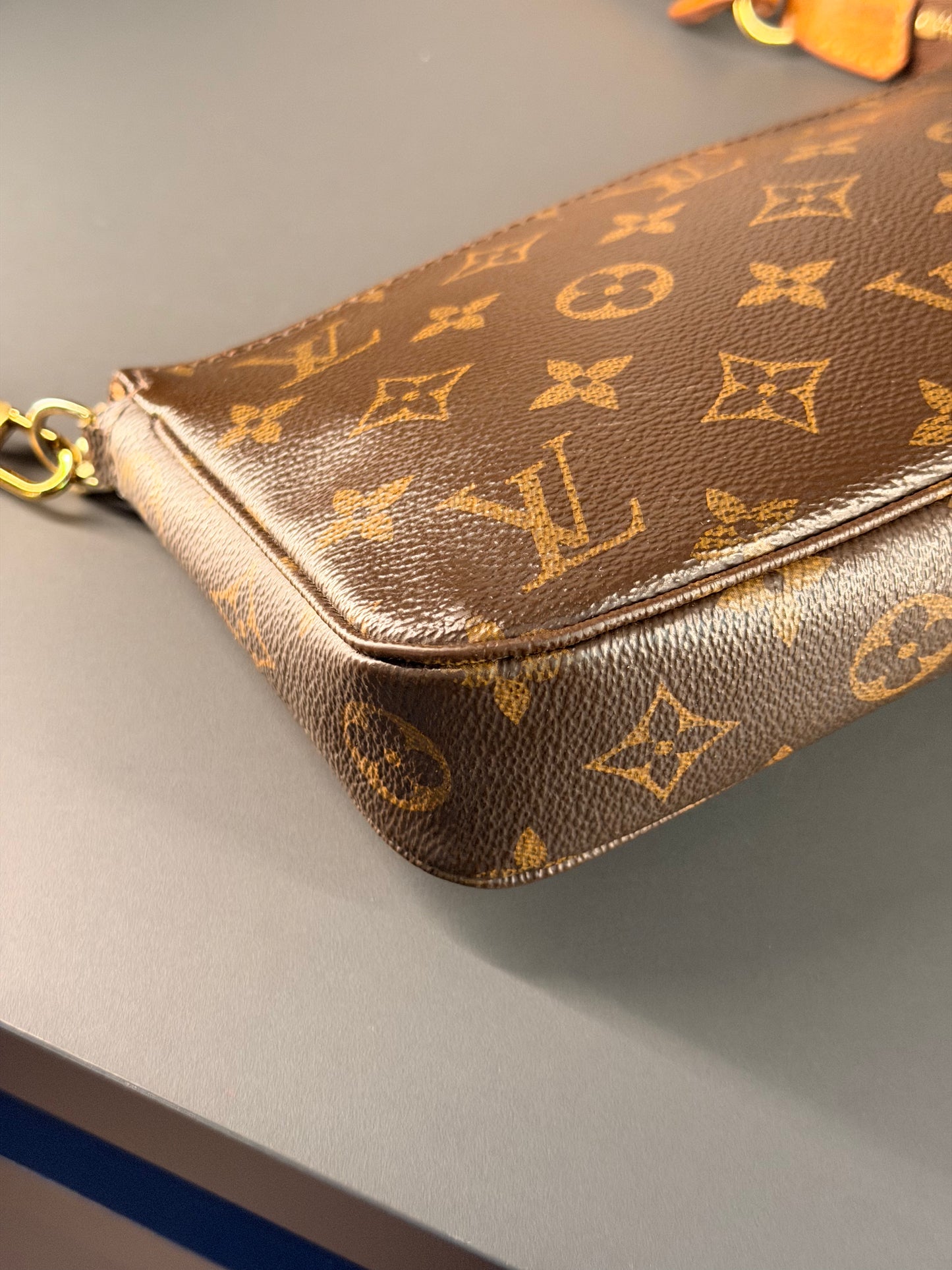 LOUIS VUITTON MONOGRAM POCHETTE ACCESSOIRES NM SHOULDER BAG
