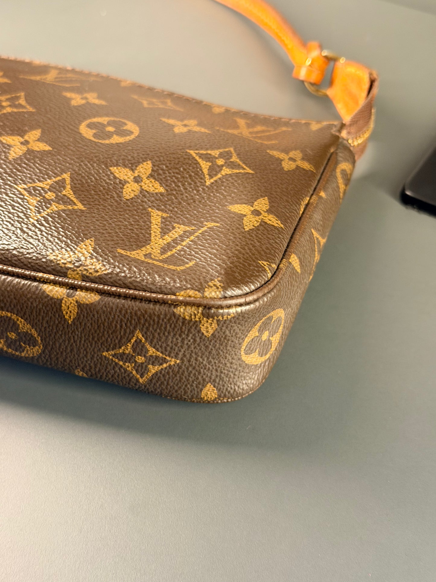 LOUIS VUITTON MONOGRAM POCHETTE ACCESSOIRES NM SHOULDER BAG