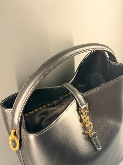 SAINT LAURENT BLACK LA 37 BUCKET BAG