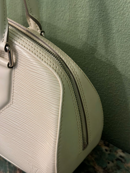 LOUIS VUITTON WHITE EPI JASMIN HANDBAG