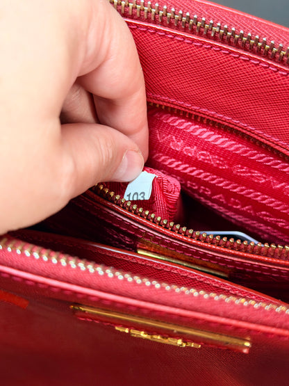 PRADA MEDIUN RED SAFFIANO GALLERIA HANDBAG