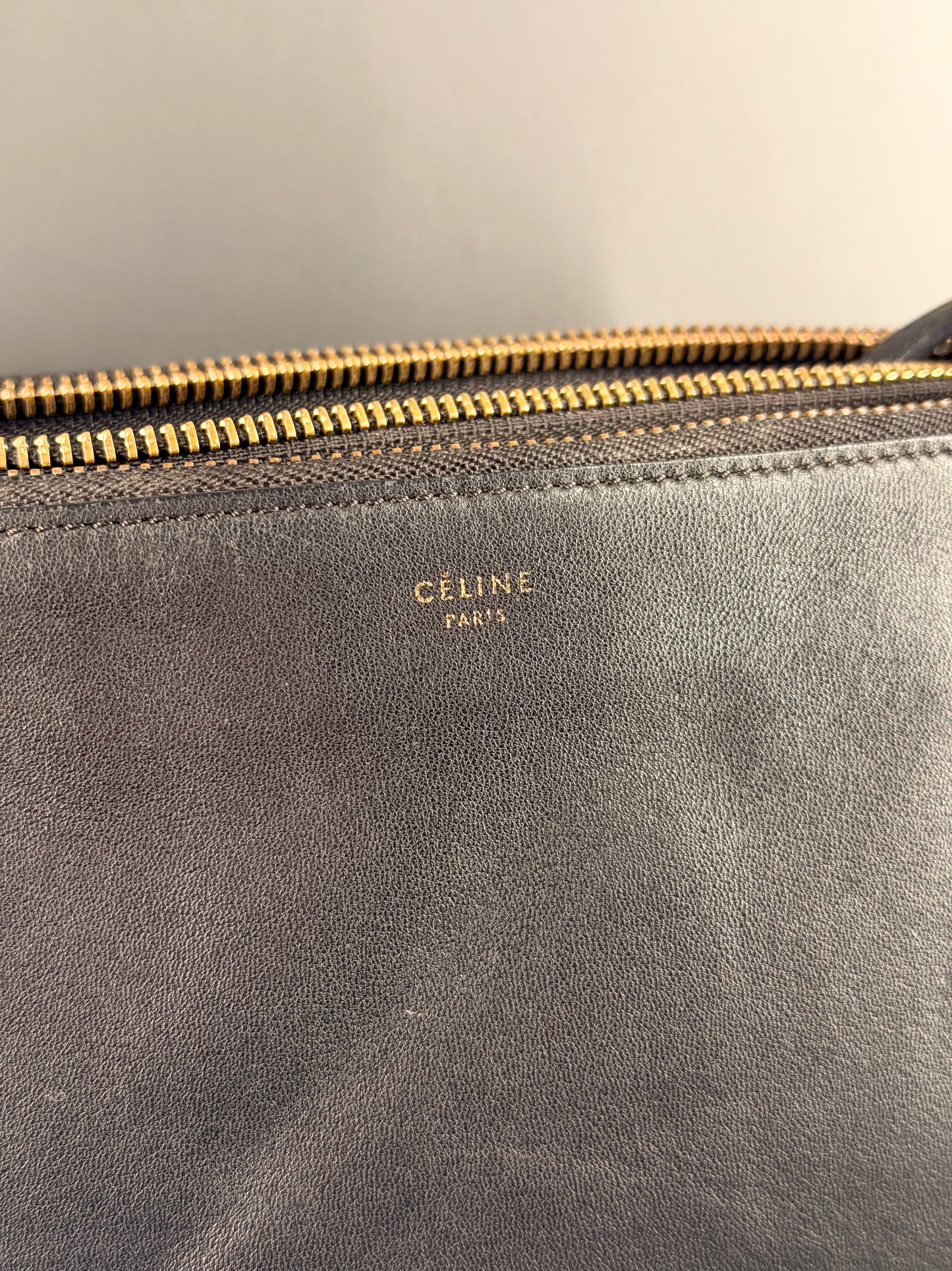CÈLINE BLACK SMALL TRIO CROSSBODY BAG