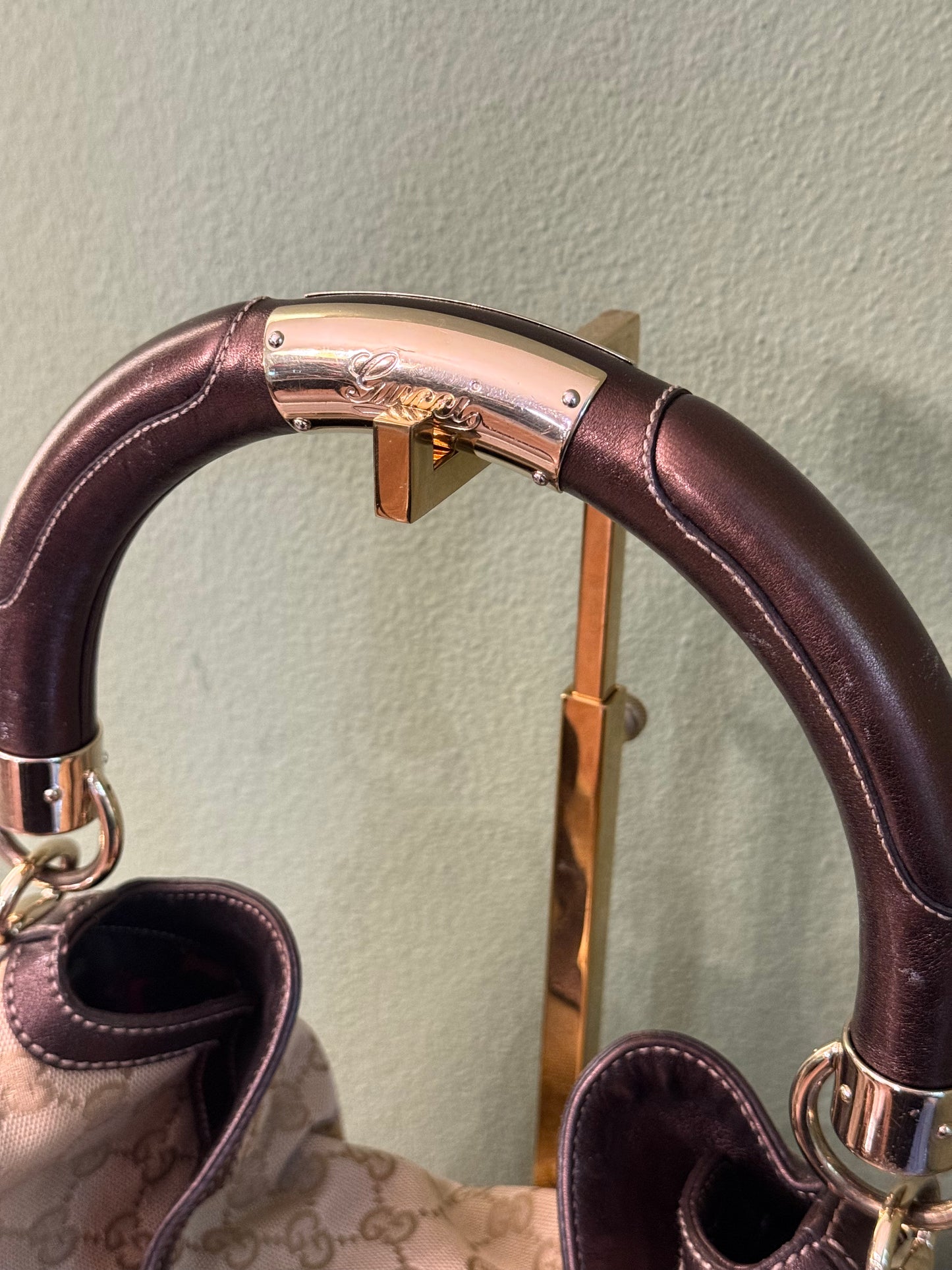 GUCCI MONOGRAM MINK MEDIUM INDY SHOULDER BAG