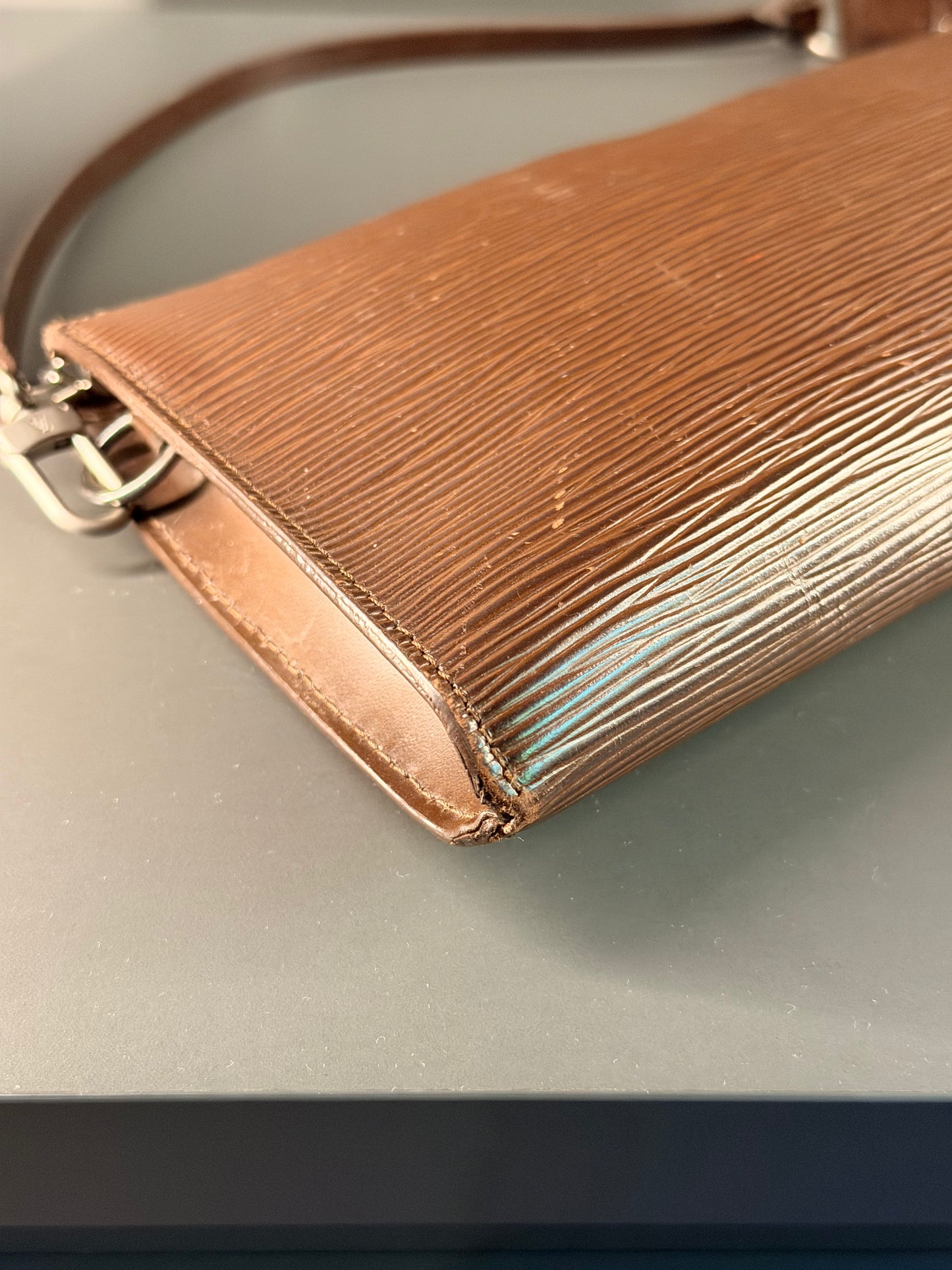 LOUIS VUITTON BROWN EPI POCHETTE ACCESSOIRES