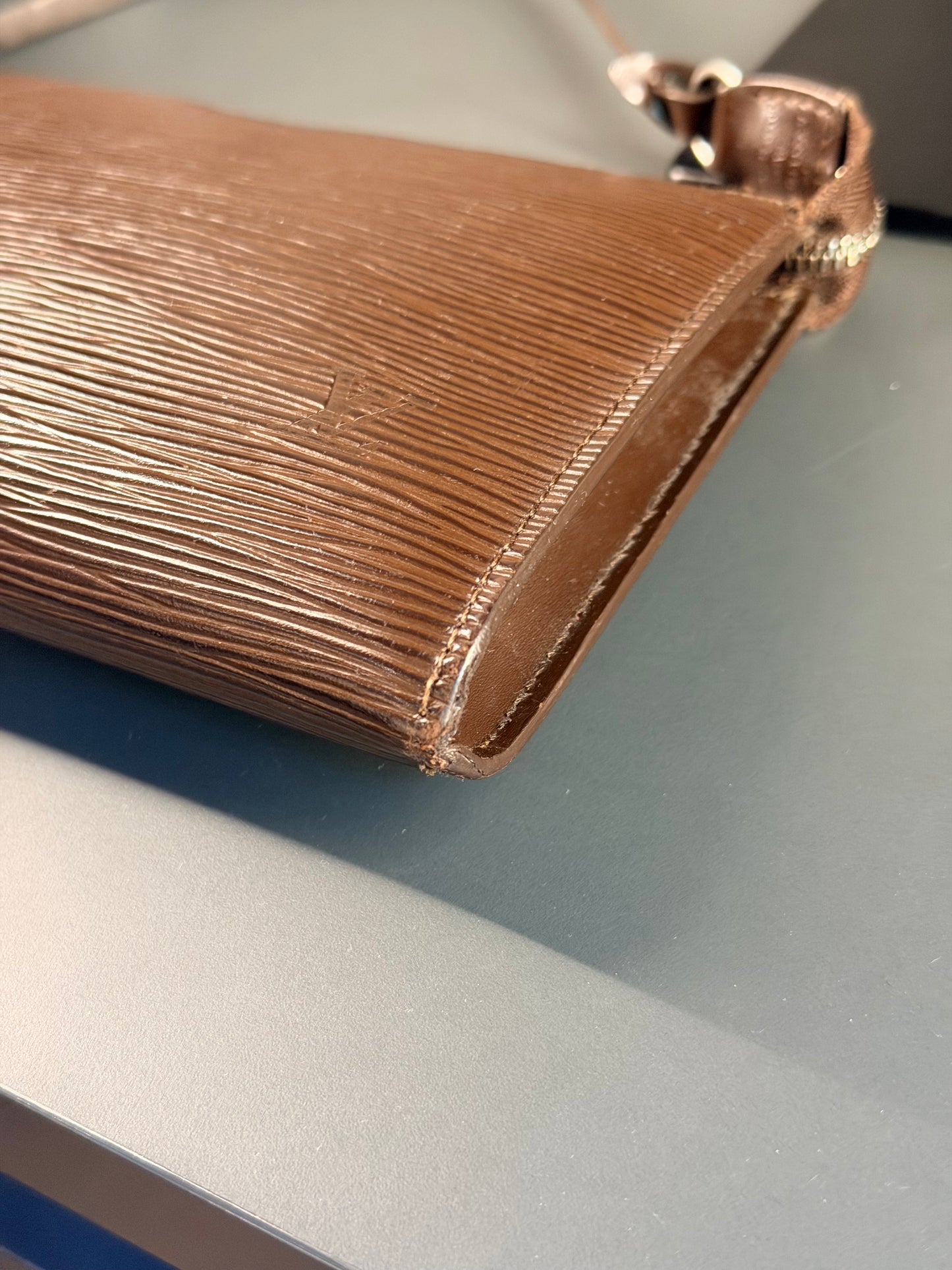 LOUIS VUITTON BROWN EPI POCHETTE ACCESSOIRES