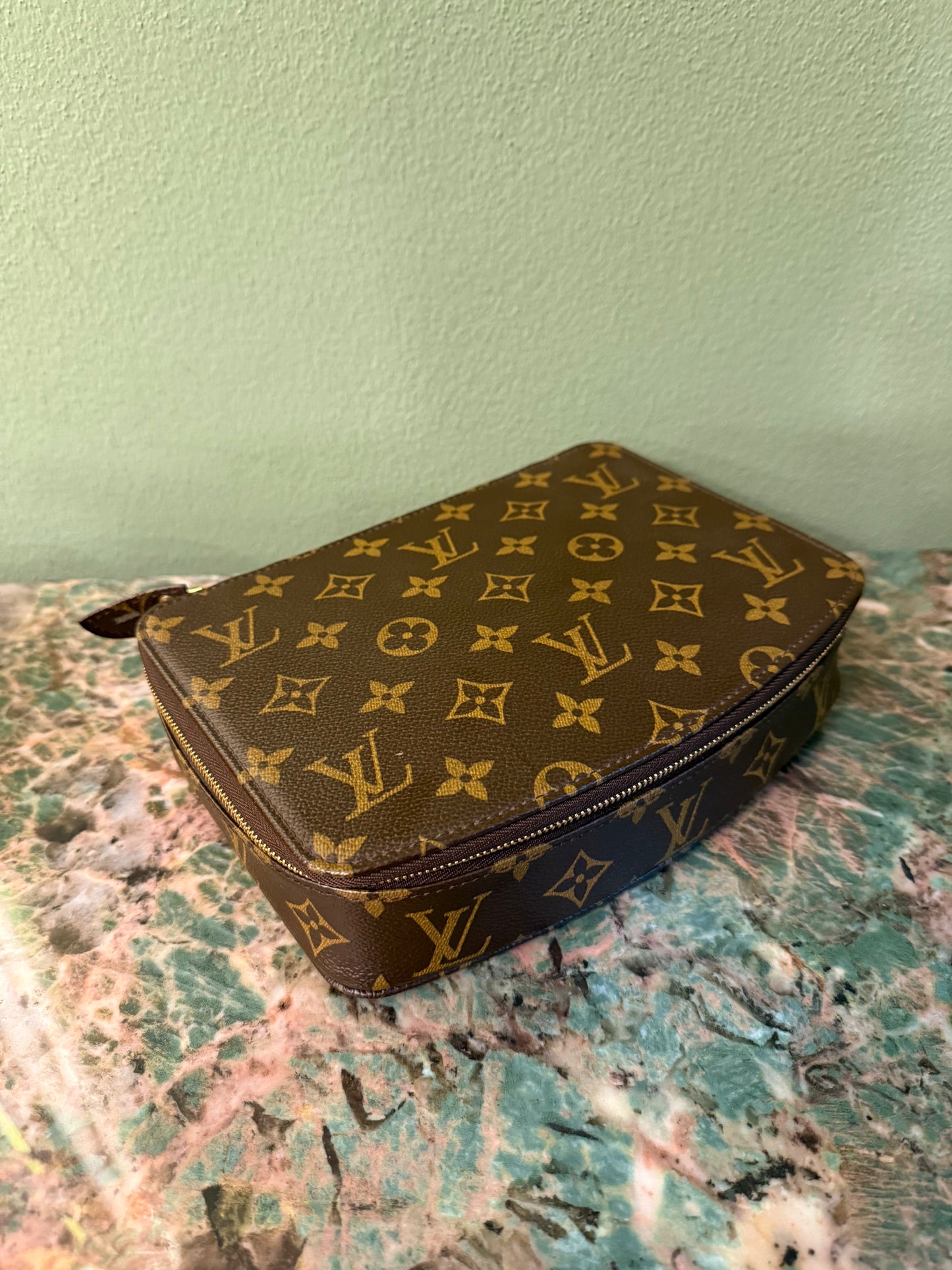 LOUIS VUITTON MONOGRAM MEDIUM JEWELRY TROUSSE