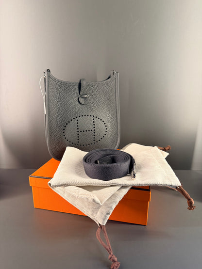 HERMÈS GRIS MISTY EVELYNE 16 CROSSBODY BAG