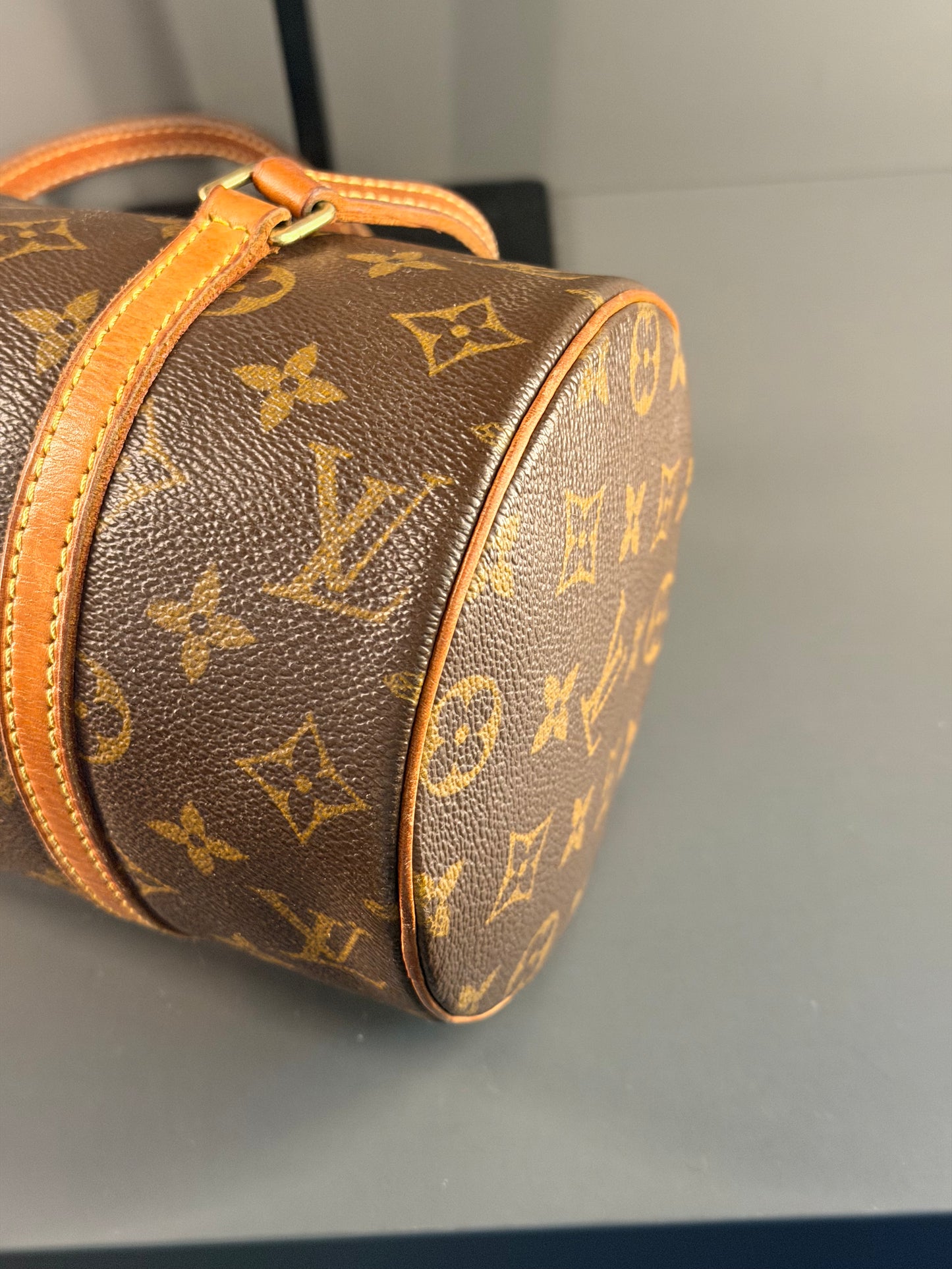 LOUIS VUITTON MONOGRAM PAPILLON 26 HANDBAG