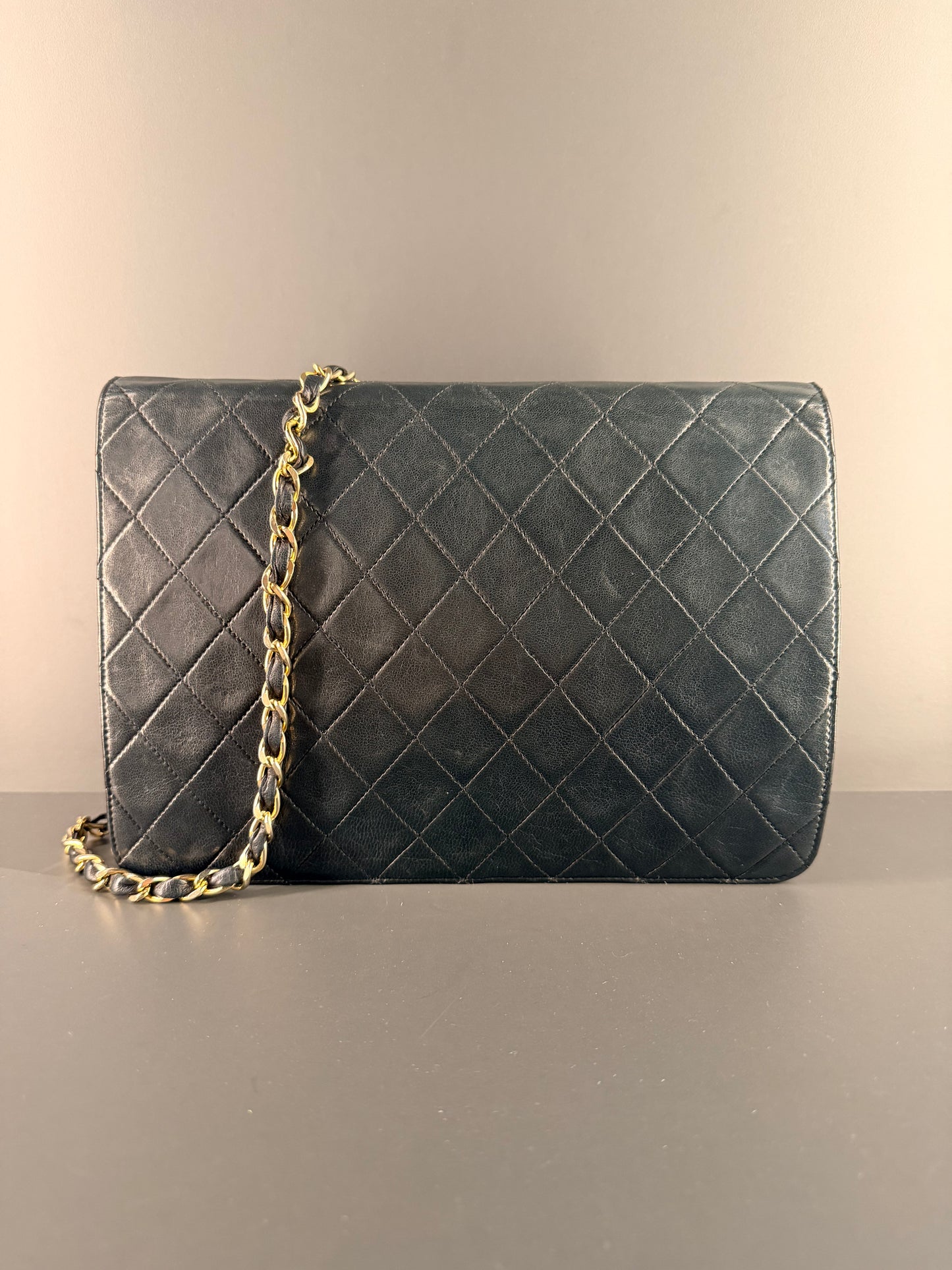 CHANEL BLACK LAMBSKIN MEDIUM SINGLE FLAP SHOULDER BAG