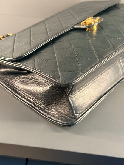 CHANEL BLACK LAMBSKIN MEDIUM SINGLE FLAP SHOULDER BAG