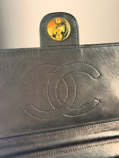 CHANEL BLACK LAMBSKIN MEDIUM SINGLE FLAP SHOULDER BAG