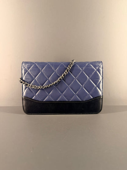 CHANEL BI COLOR GABRIELLE WALLET ON CHAIN