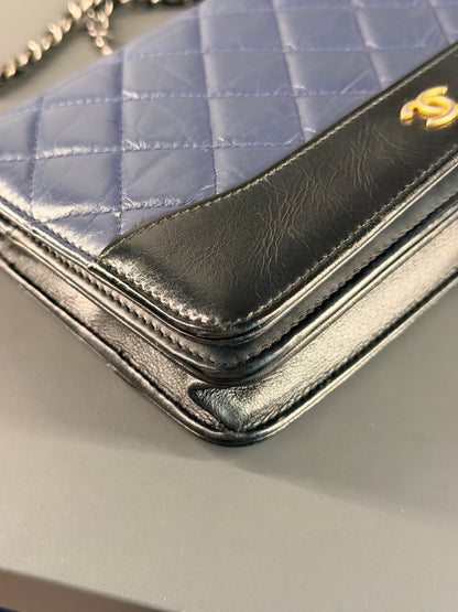 CHANEL BI COLOR GABRIELLE WALLET ON CHAIN