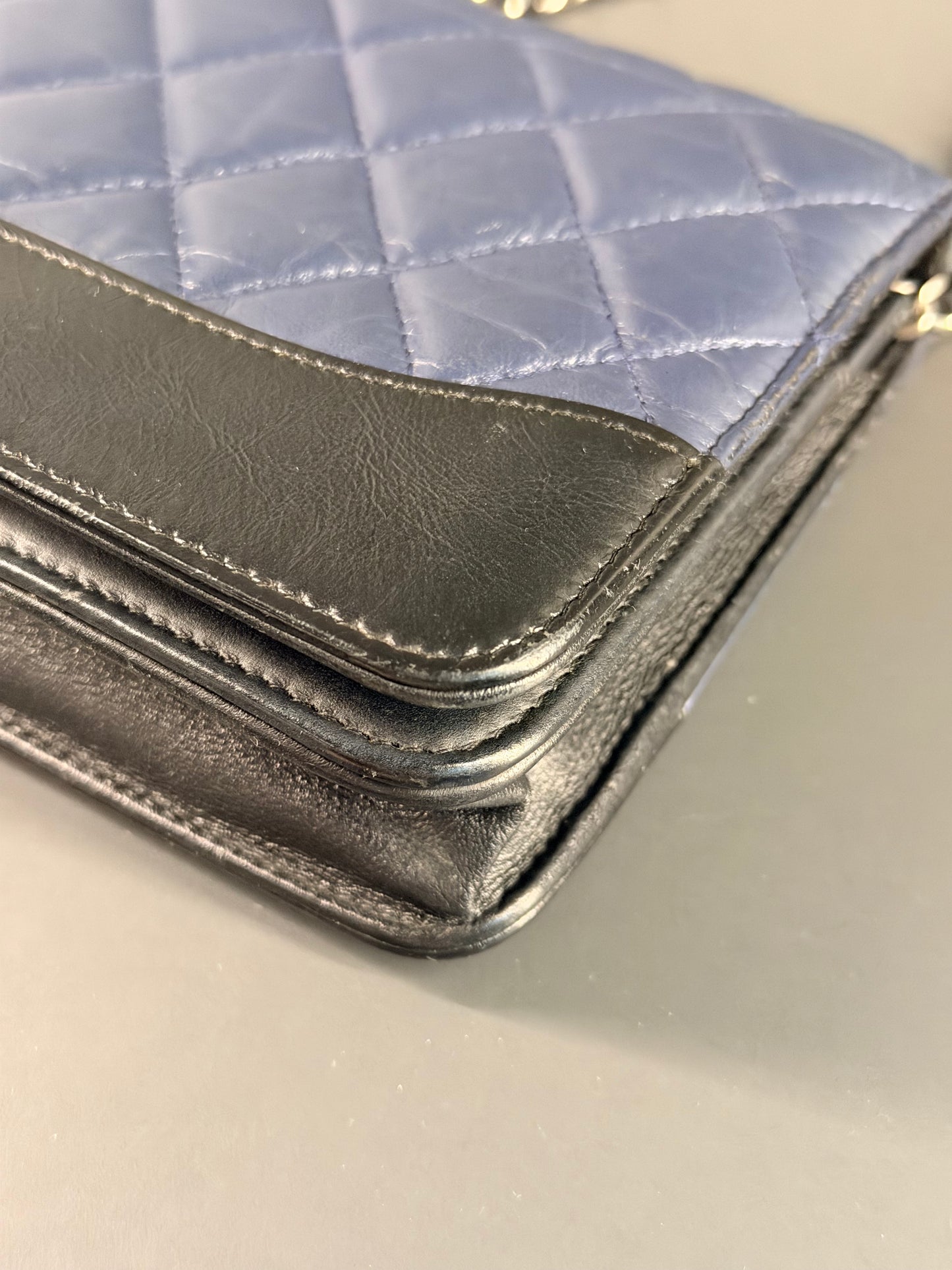 CHANEL BI COLOR GABRIELLE WALLET ON CHAIN
