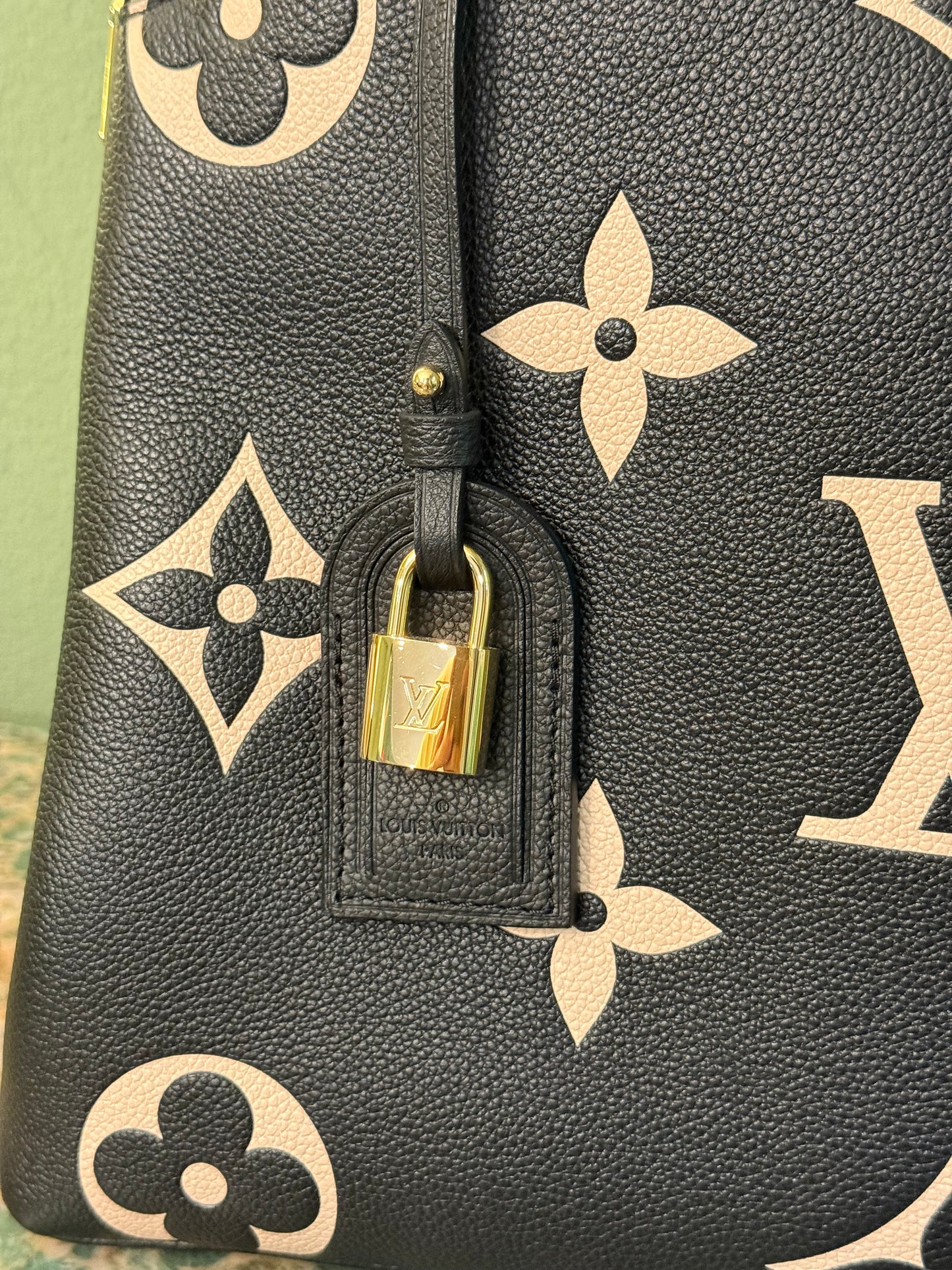 LOUIS VUITTON BLACK EMPREINTE GRAND PALAIS HANDBAG