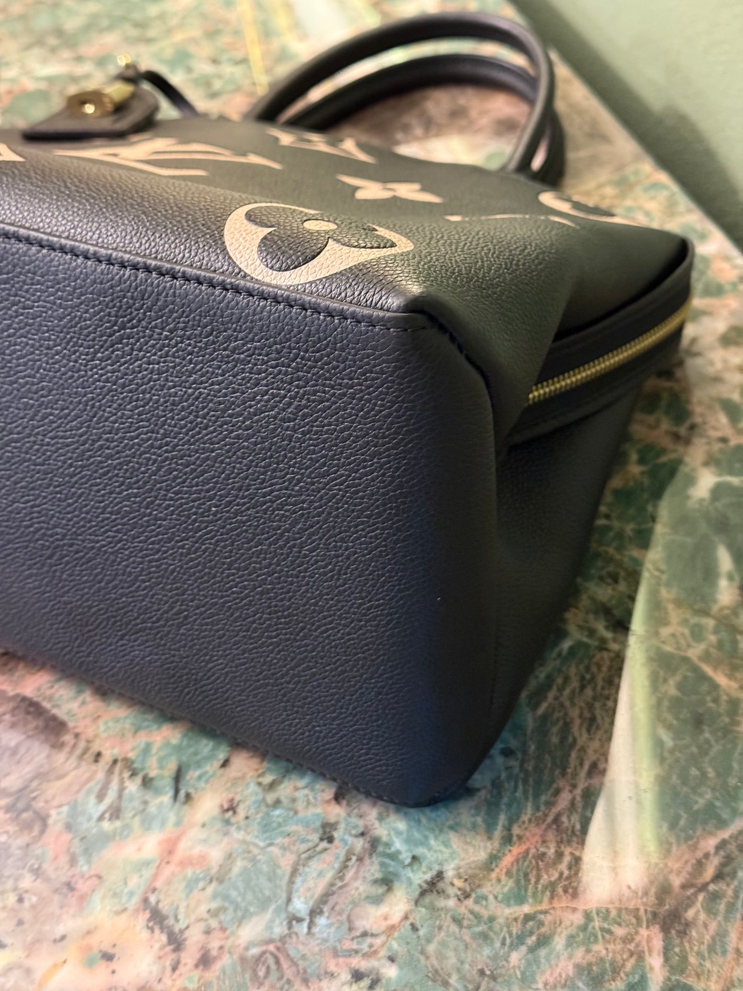 LOUIS VUITTON BLACK EMPREINTE GRAND PALAIS HANDBAG