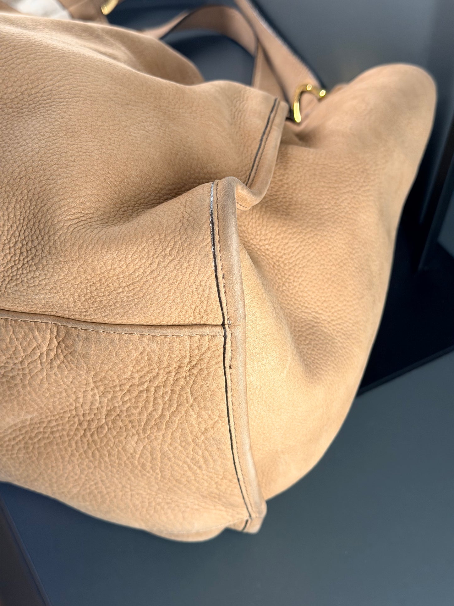 GUCCI BY FRIDA GIANNINI BEIGE NABUK LARGE LADY STIRRUP HOBO BAG