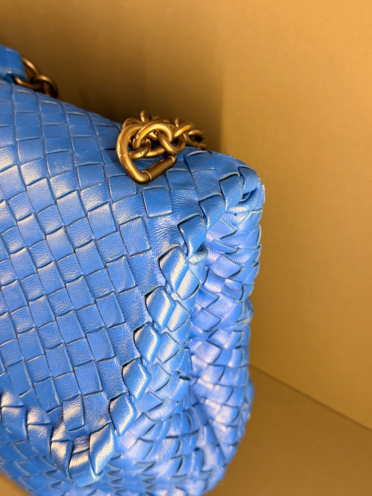 BOTTEGA VENETA ELECTRIC BLUE MEDIUM OLIMPIA SHOULDER BAG
