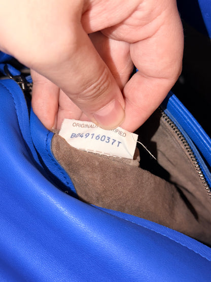 BOTTEGA VENETA ELECTRIC BLUE MEDIUM OLIMPIA SHOULDER BAG