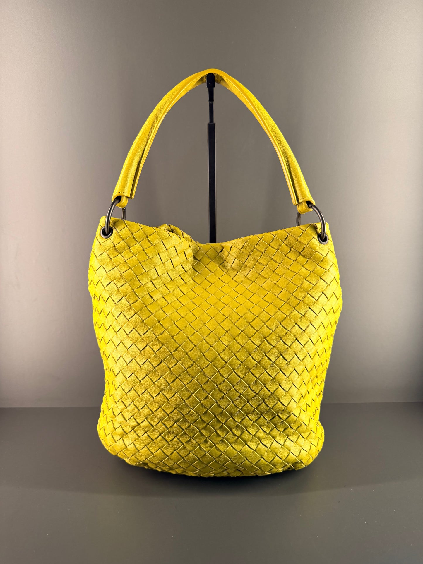 BOTTEGA VENETA YELLOW NAPPA INTRECCIATO BUCKET BAG