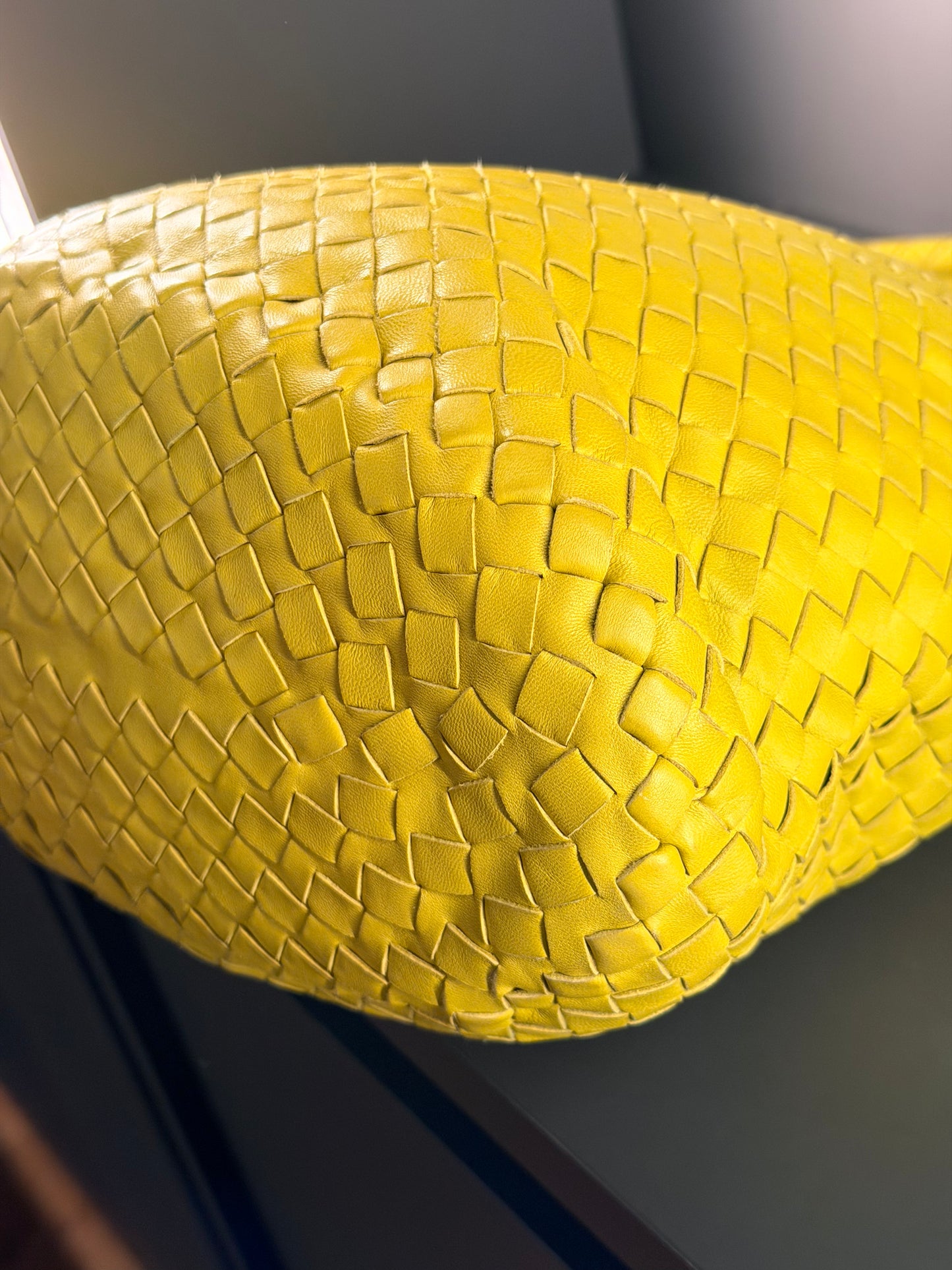 BOTTEGA VENETA YELLOW NAPPA INTRECCIATO BUCKET BAG