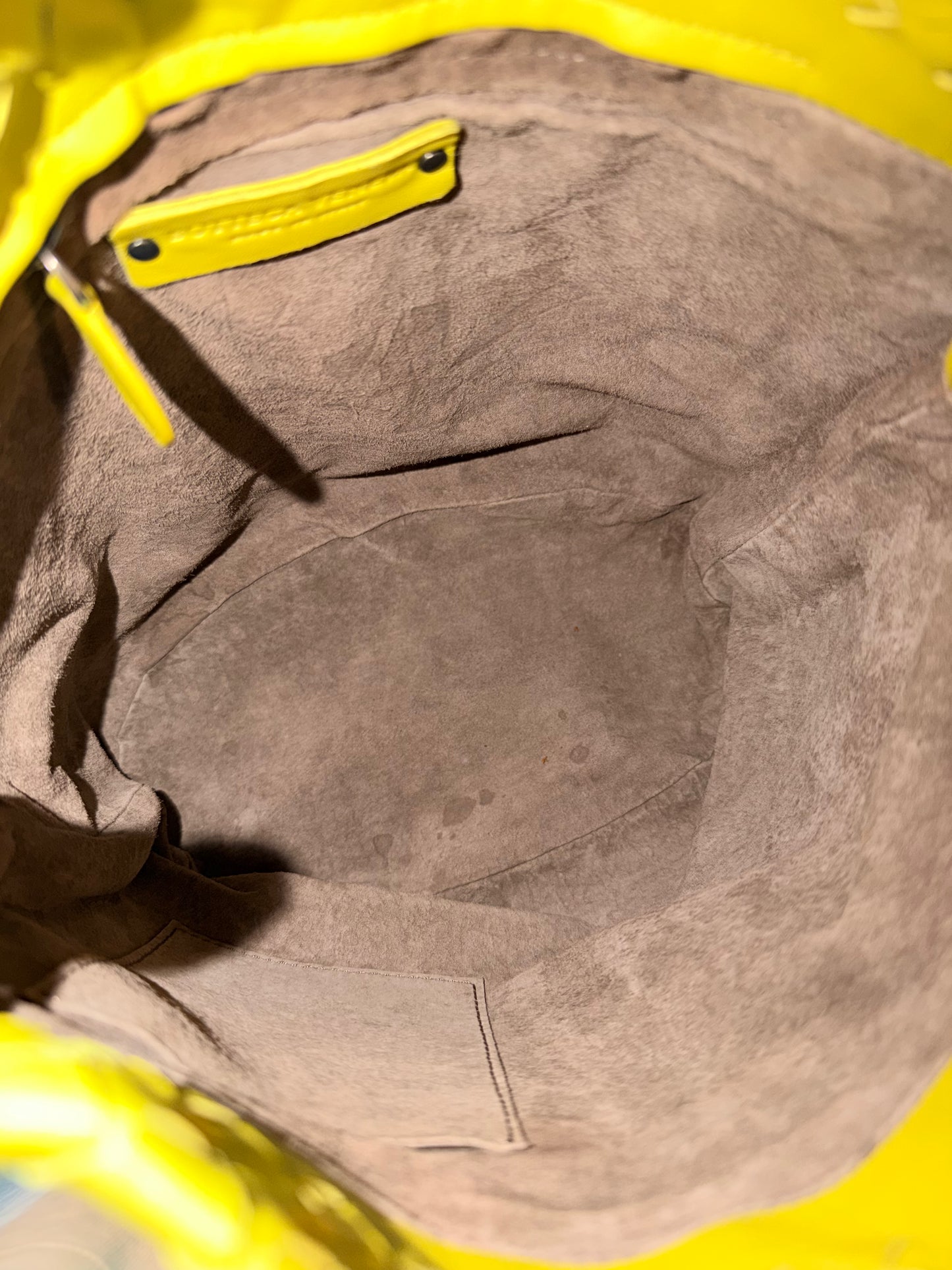 BOTTEGA VENETA YELLOW NAPPA INTRECCIATO BUCKET BAG